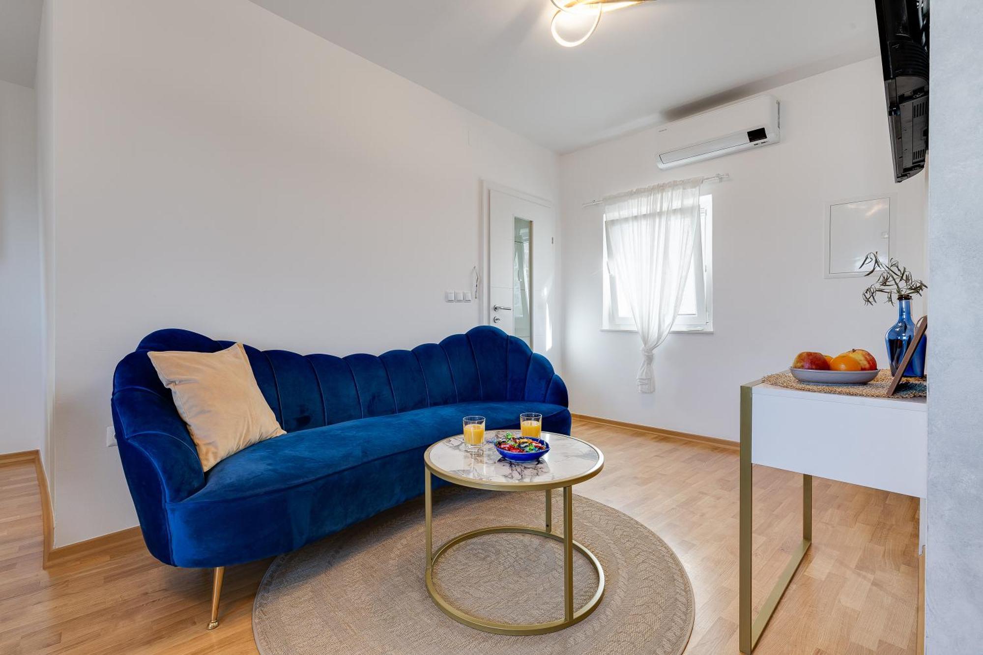 Luka Apartament *