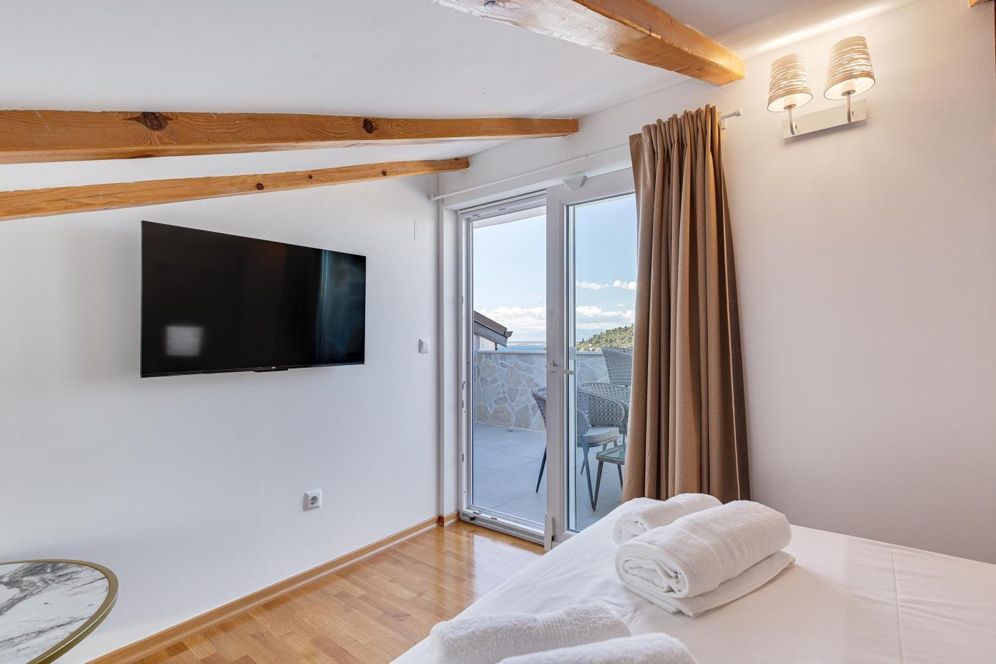 Luka Apartament *