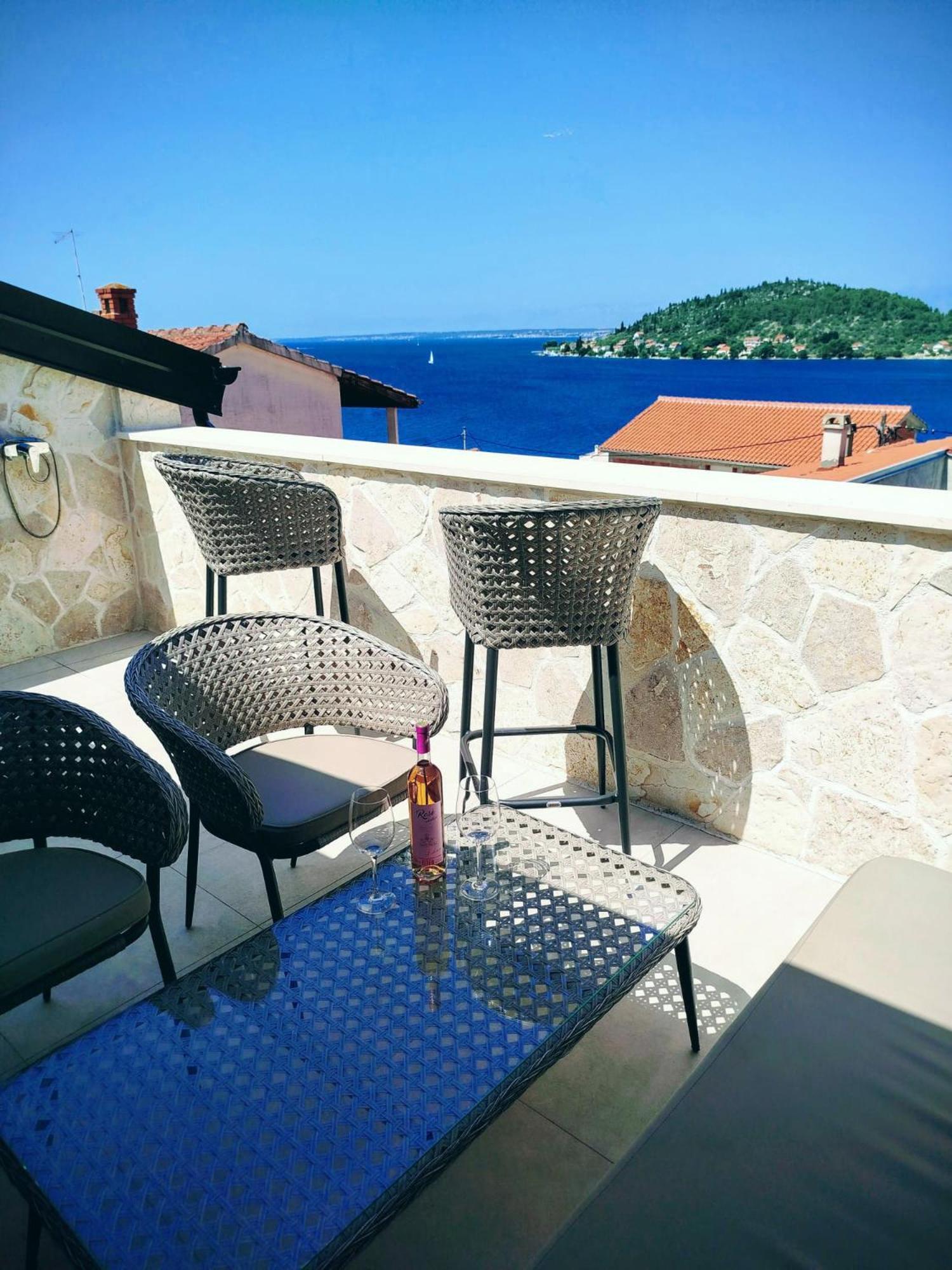 Apartament Luka *